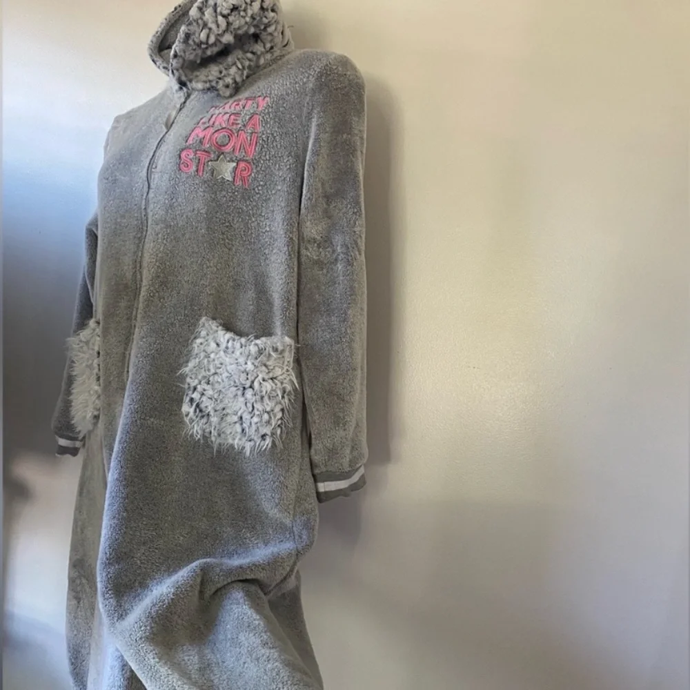 Plush onesies Party like a mon star Secret treasure fleece overall xL hooded